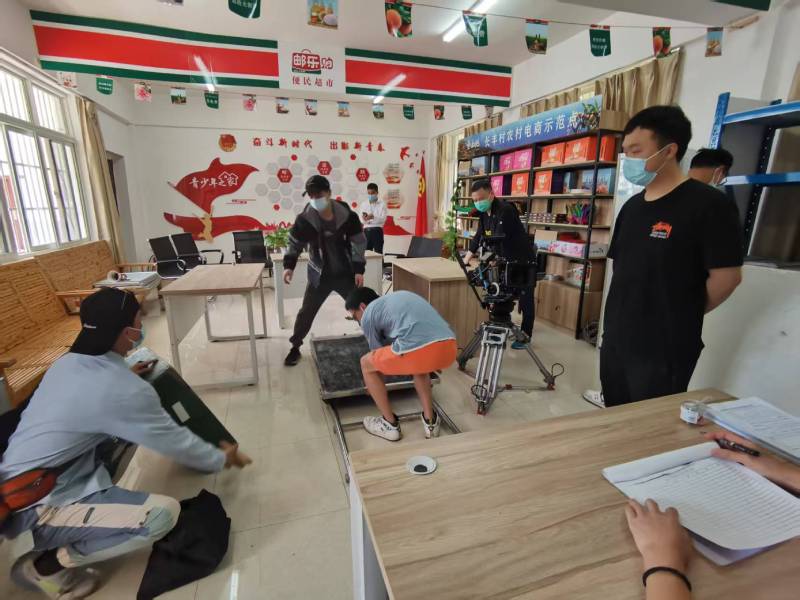 南岔区广告片拍摄公司：极简主义践行者，少即是多的视觉哲学